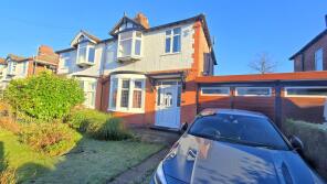 11, Calverley Avenue, Manchester M19 2JR