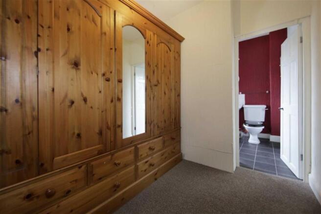 DRESSING ROOM