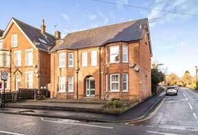 2, 68 70 Lansdowne Court, Anstey Road, Alton GU34 2TH