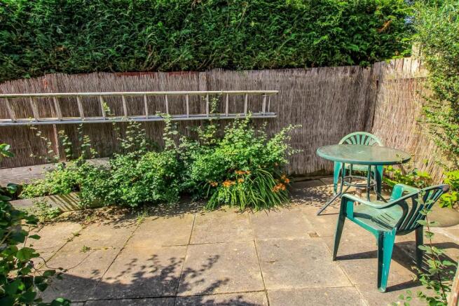 Rear Patio.JPG