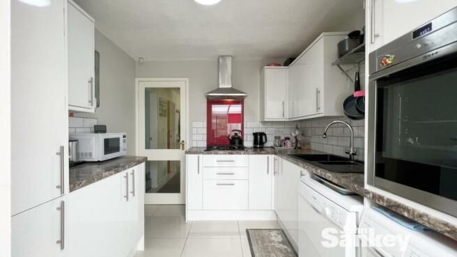 16 Forest Rise_5985.jpg