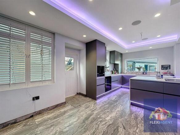 Kitchen / Diner