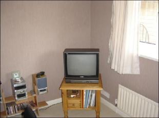 Sitting room/bed 2