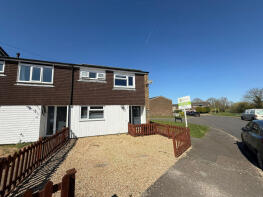 30, Howitts Gardens, St. Neots PE19 2PB