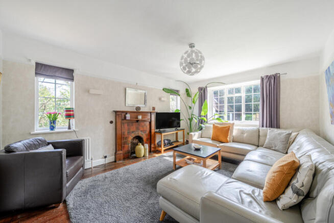 1433886-12-69c142...