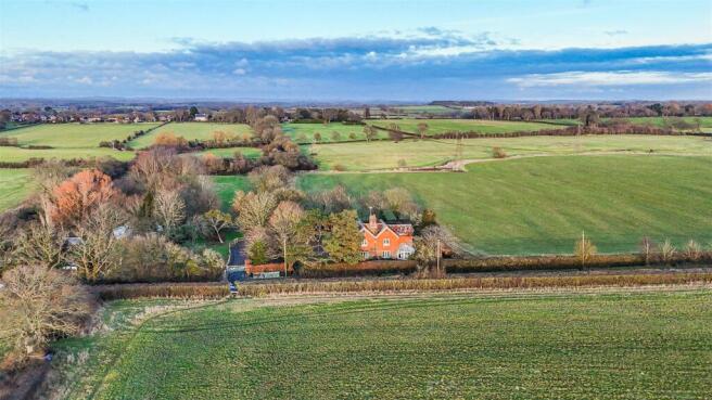 Langtye Cottage Drone-5.jpg