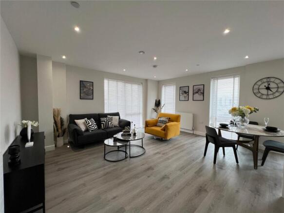 Show Apartment Image
