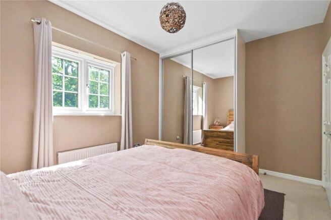 2 bed Apartment for sale Image 12