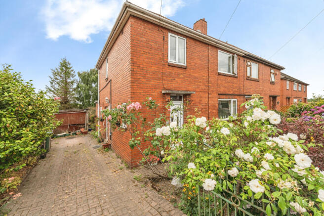 3 bed Semi-Detached for sale in dewsbury