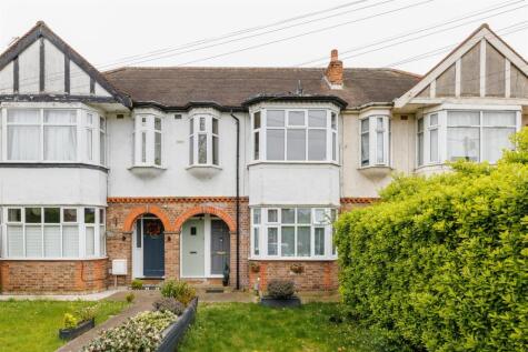 Lambourne Gardens, Chingford