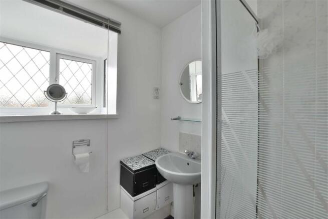 ENSUITE SHOWER ROOM