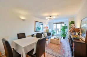 Flat 4, Blenheim Court, Rotherhithe Street, London SE16 5ST