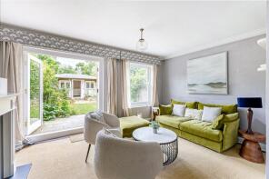 Flat A Basement, 109, Coningham Road, London W12 8BU