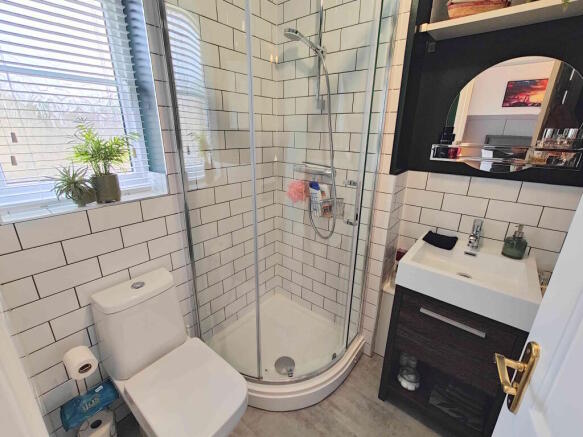 3 bed Town House for sale Image 12