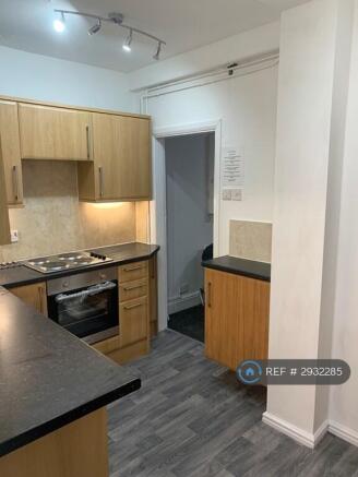 4 bed Terraced to rent Image 4