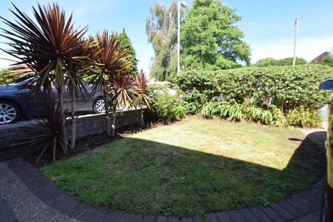 Entrance & Front Garden