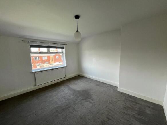 3 bed Terraced to rent Image 5