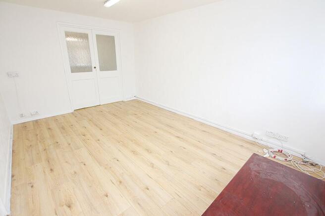 Ravenswood Rise, Livingston, EH54 photo 4