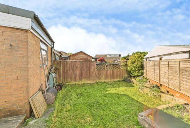 2 bed Semi-Detached for sale Image 12