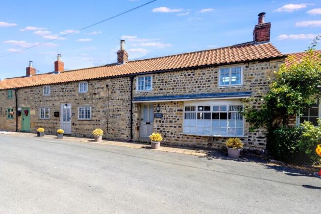 2 bed Terraced for sale Image 5