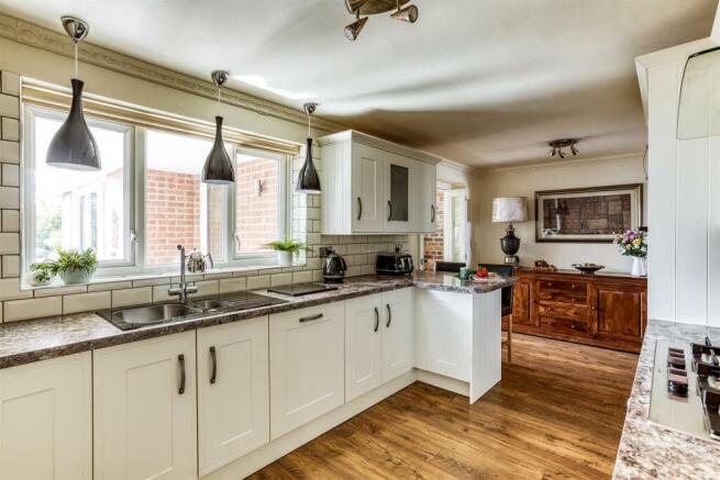 Fitted Kitchen
