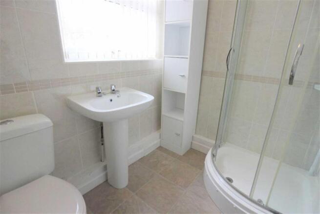 SHOWER ROOM