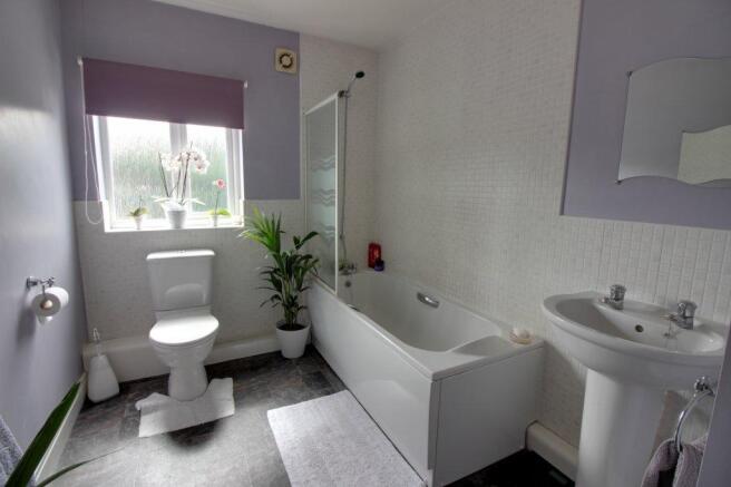 Family Bathroom...