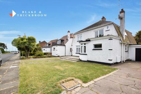 Albany Gardens West, Clacton-on-Sea, CO15 6HN