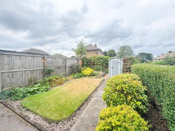 3 bed Terraced for sale Image 9