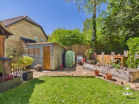 EweMove Basingstoke Ajax Close Garden