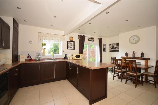 Kitchen/Breakfast Room