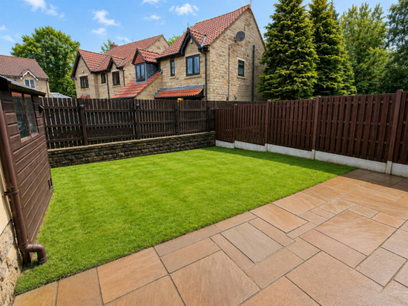 4 bed Semi-Detached for sale Image 4