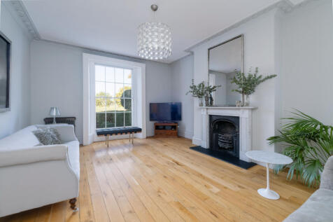 Montpelier Row, London, SE3