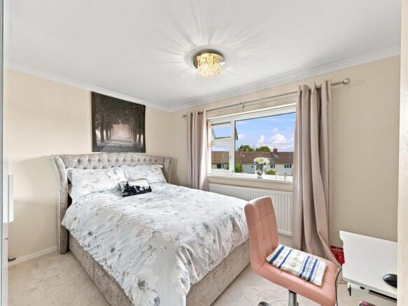 3 bed Semi-Detached for sale Image 9
