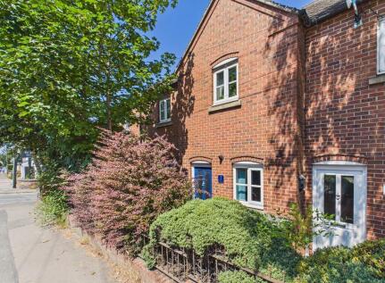 Sutton Place, High Street, Woodville