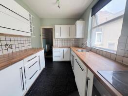 Flat First Floor, 68, Powerscourt Road, Portsmouth PO2 7JN