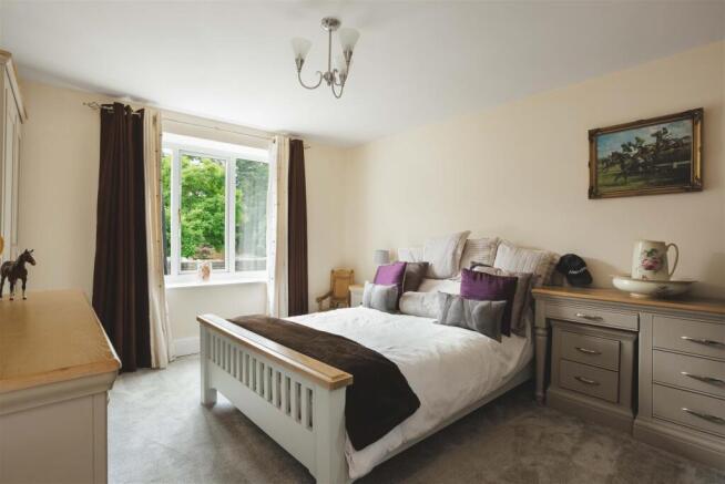 4 bed Farm House for sale Image 10