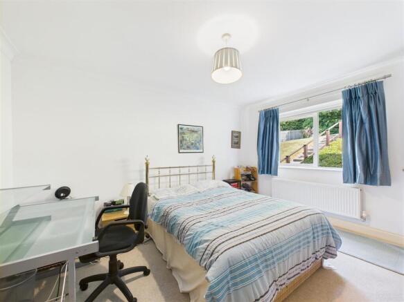 2 bed Apartment for sale Image 8