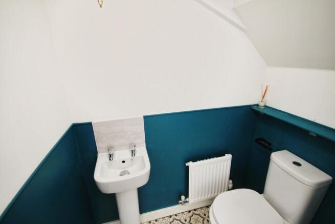 3 bed Semi-Detached for sale Image 6
