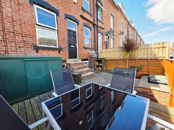 3 bed Terraced for sale Image 9