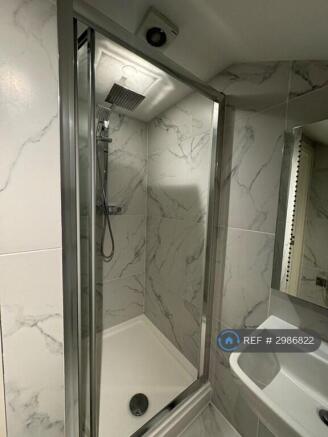 1 bed Flat to rent Image 6