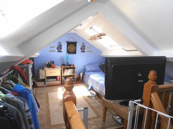 ATTIC ROOM