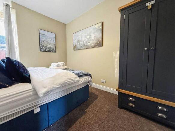 Flat Share for sale Image 5