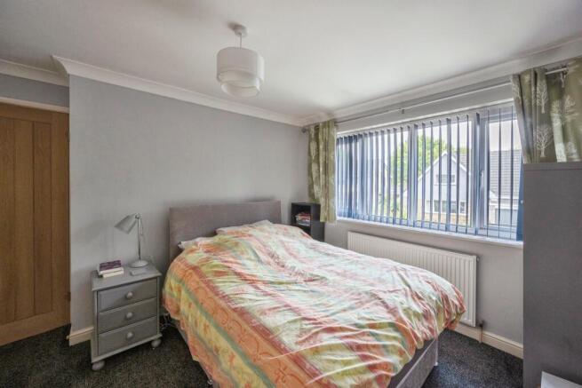 4 bed Semi-Detached for sale Image 12