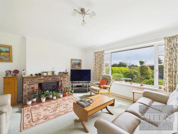 Sea Road, Fairlight, Hastings photo 4