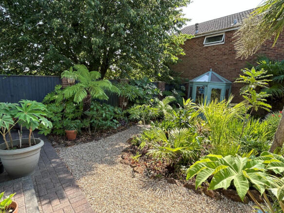 GARDEN