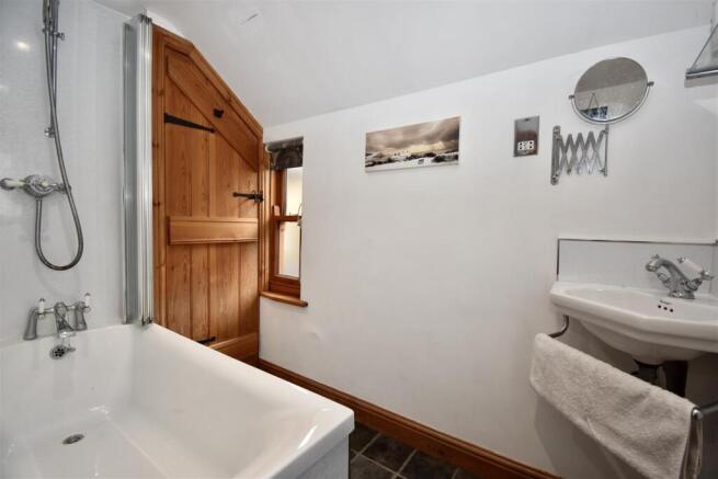 2 bed Terraced for sale Image 10