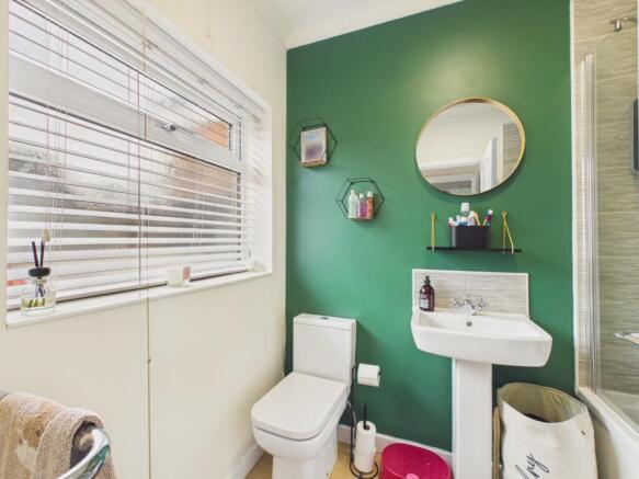 3 bed Terraced for sale Image 12