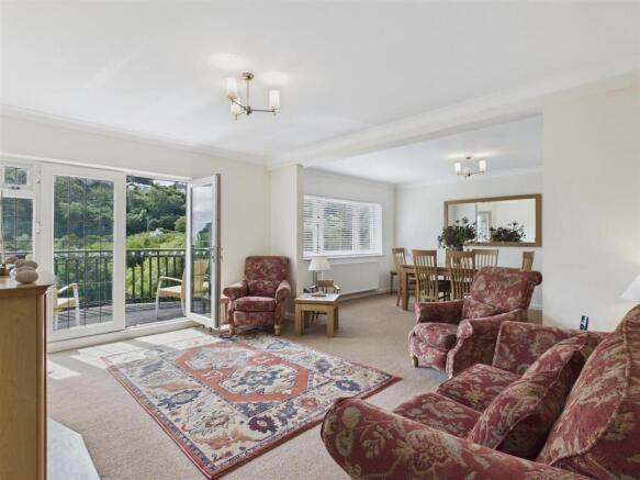 Open PLan Living/Dining Area