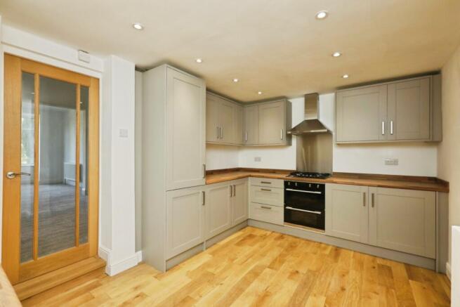 3 bed Semi-Detached for sale Image 2